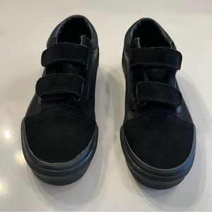 Vans old skool, blacked out, kids size 1.5Y